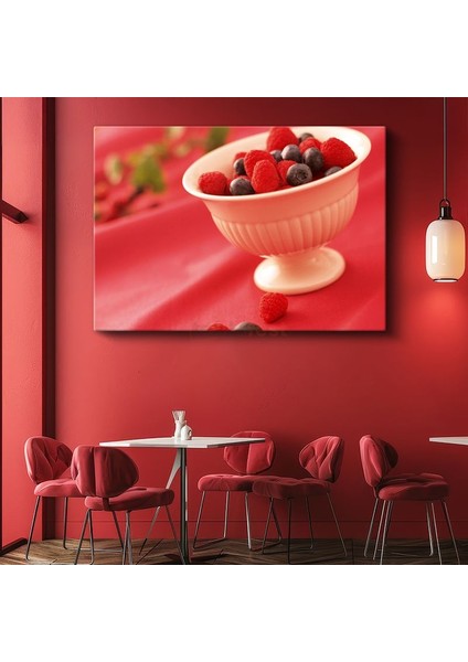 Taze Meyveler - Ahududu ve Yaban Mersini Kasesi Kanvas Tablo
