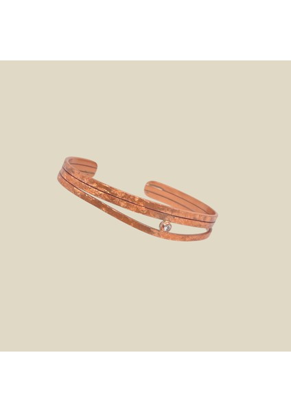 Bakırın Şifalı Dokunuşu: El Yapımı Saf Bakır Üç Katlı Tek Taş Kelepçe Bileklik modelleri
