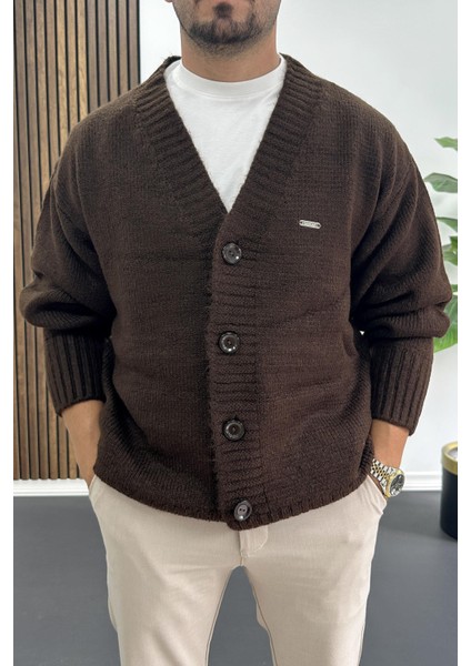 Erkek Düğmeli Rahat Kesim Hırka Kahverengi EDW416