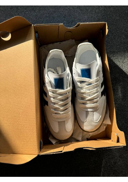 Samba Og Kaydırmaz Taban Spor Ayakkabı fırsatları