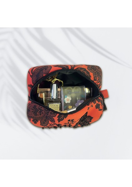 El Yapımı Boncuk İşlemeli Organizer Çanta - Neopren Kumaş - Fermuarlı - Çok amaçlı -Makyaj / Kalemlik / Seyahat Çantası (20x11x11 cm) - Geniş Boy indirimleri