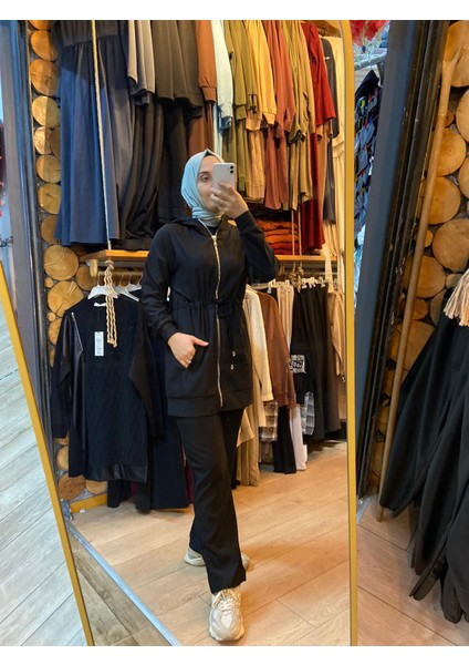 Kapüşonlu Beli Bağcıklı Eşofman Takımı fiyatları