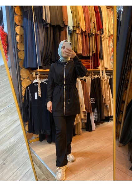 Kapüşonlu Beli Bağcıklı Eşofman Takımı indirimleri