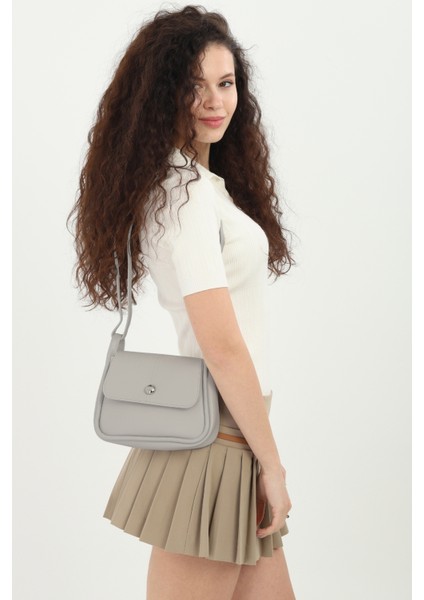 Orijinal Kadın Şık & Mini Çapraz Ayarlanabilir Askılı Lüks Yumuşak Deri Kapaklı Küçük Omuz Çantası fiyatları