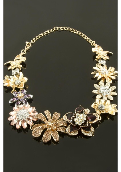 Çiçek Taşlı Lüks Yaka Kolye