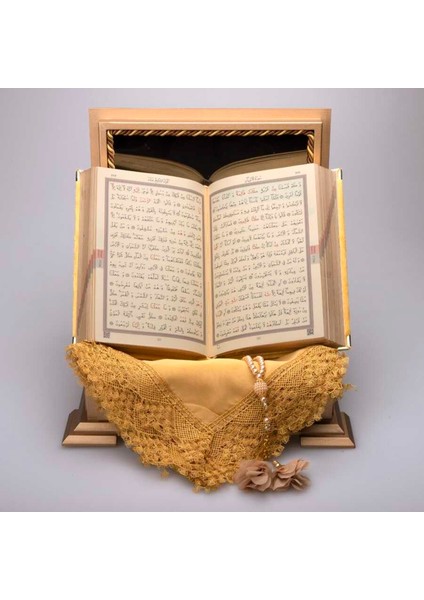 Şal Tesbih Kuran Hediye Seti (Hafız Boy, Ahşap Kutulu, Kadife, Gold)