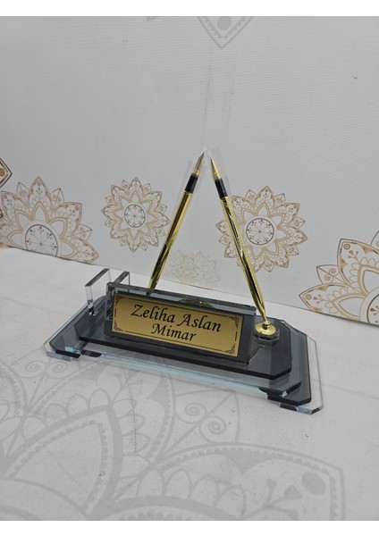 Kişiye ve Kurumlara Özel Kristal Isimlik Masa Isimli