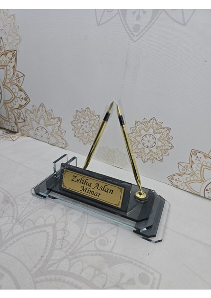 Kişiye ve Kurumlara Özel Kristal Isimlik Masa Isimli modelleri