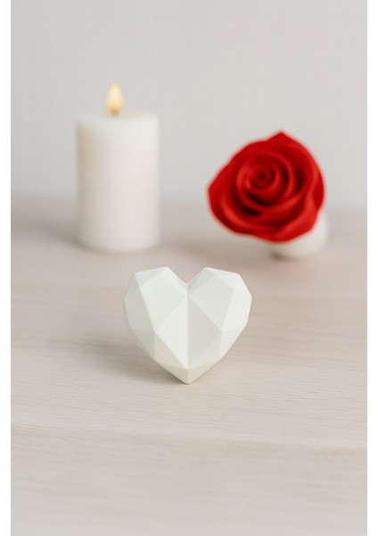 Kübik Kalp Figür 5x5,5cm fiyatları