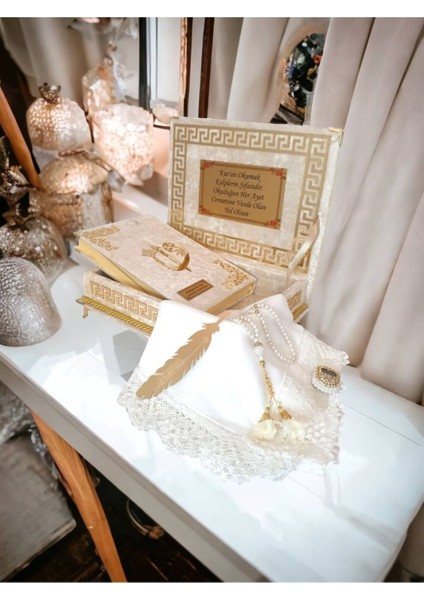 Kuranı Kerim Hediye Kuranı Kerim Seti Kadife Kutulu Krem modelleri