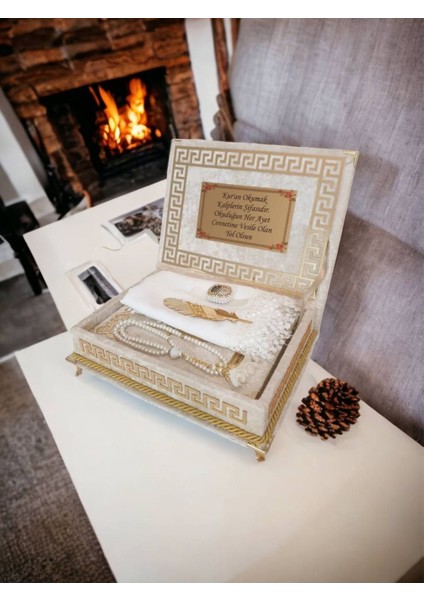 Kuranı Kerim Hediye Kuranı Kerim Seti Kadife Kutulu Krem fırsatları