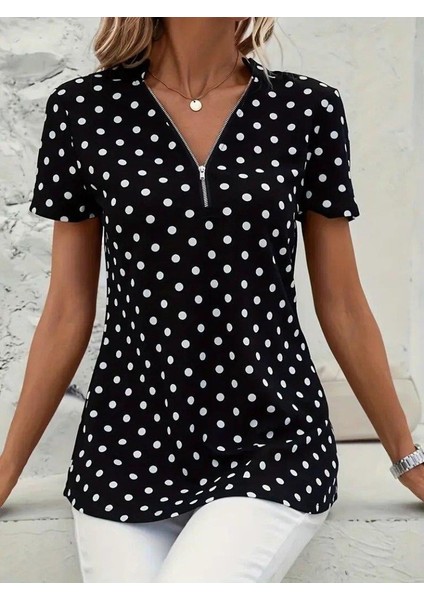 Kadın Kısa Kollu Yakadan Fermuarlı Puantiyeli Uzun Dokuma Viskon Bluz indirimleri