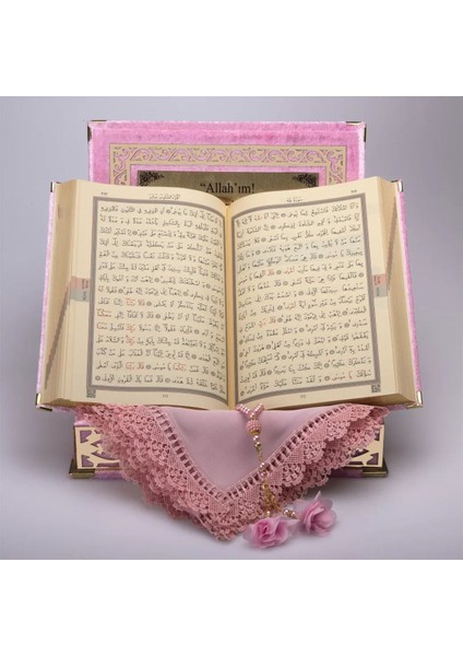 Şal + Tesbih + Kuran Hediye Seti (Orta Boy, Şemslafzatullah, Gold Pleksi, Raşel Kutu, Bebe Pembe) fırsatları