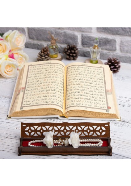 Hediyelik Kur'an-I Kerim Kadife Beyaz Tespihli Ah.kutu Orta B.