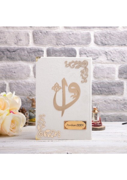 Hediyelik Kur'an-I Kerim Kadife Beyaz Tespihli Ah.kutu Orta B. fiyatları