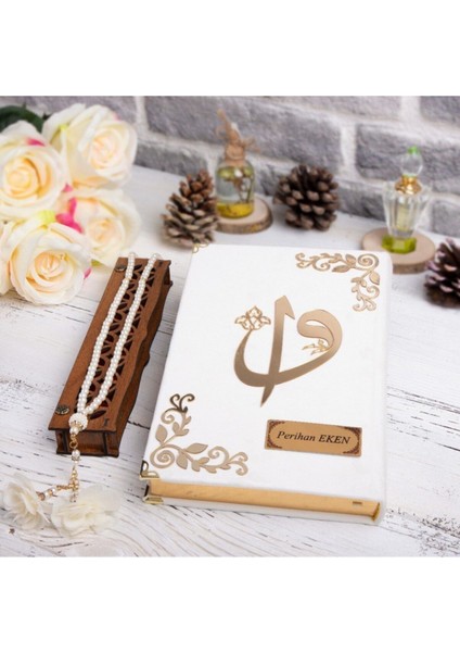 Hediyelik Kur'an-I Kerim Kadife Beyaz Tespihli Ah.kutu Orta B. modelleri