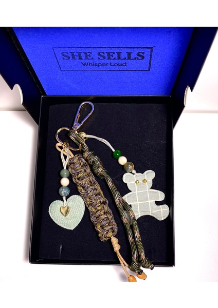 El Yapımı Paracord Çanta Charmı – Kalp, Ayıcık, Yıldız, Nazar Boncuğu ve Dekoratif Boncuklu fırsatları