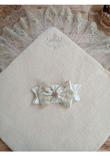 Yenidoğan Kuzulu Taç Nakış Güpürlü Fiyonklu Duvaklı Prizma Taş Unisex Kundak Bebek Battaniyesi fırsatları