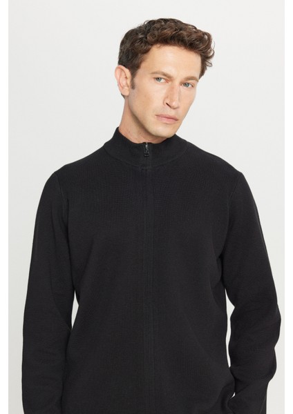 Pamuklu Standart Fit Normal Kesim Dik Yaka Triko Hırka fırsatları