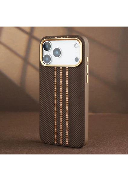 Apple iPhone 17 Pro Uyumlu Kılıf Zebana Goldrix Karbon Fiber M-Safe Kılıf Kahverengi