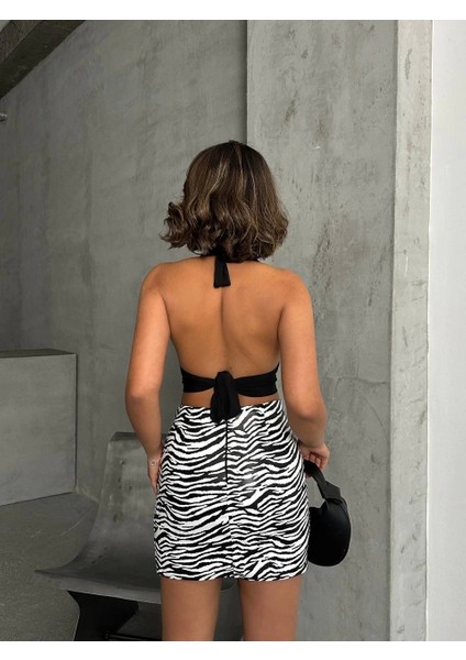 Tek Yırtmaçlı Zebra Desenli Deri Etek Beyazsiyah W24475-S fiyatları