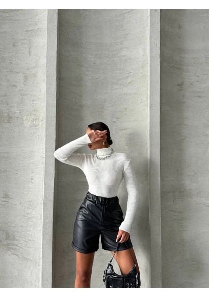 Beli Lastikli Duble Paça Deri Şort Siyah W24755 fiyatları