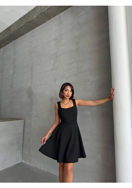 Kadın Kare Yaka Kısa Elbise S251188 fırsatları