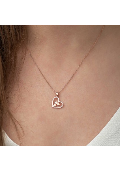 925 Ayar Gümüş Kalbin Içinde Üç Kalp Kadın Gümüş Kolye T4761 fiyatları