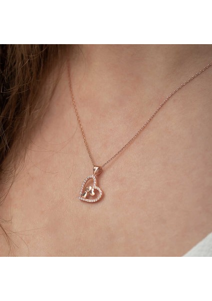 925 Ayar Gümüş Kalbin Içinde Üç Kalp Kadın Gümüş Kolye T4761 modelleri