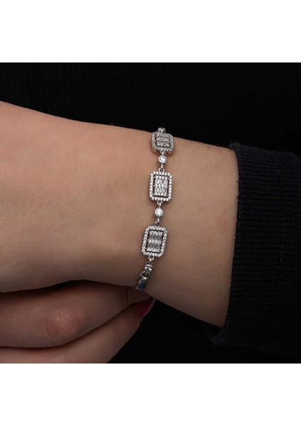 925 Ayar ​gümüş Baget Taşlı Kadın Bileklik T8569 fırsatları
