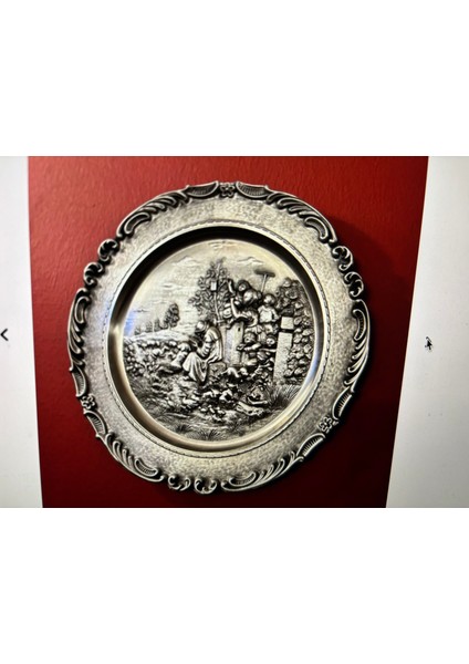 Frieling Zin Tabak - Duvar Tabağı 23 cm Çapında