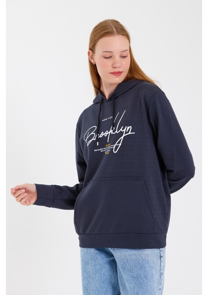 Süperlife Kadın Kapşonlu Regular Fit El Yazılı Brooklyn Baskılı Ince Sweatshirt SPR23SWK361 fırsatları