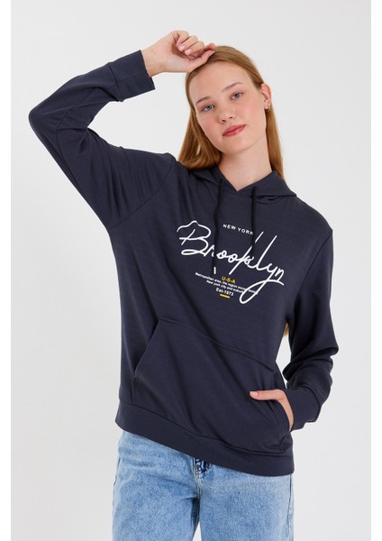 Süperlife Kadın Kapşonlu Regular Fit El Yazılı Brooklyn Baskılı Ince Sweatshirt SPR23SWK361 indirimleri