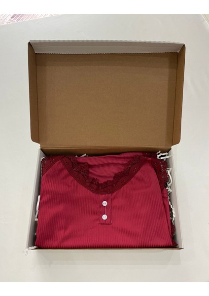 Kadın Dantel Detaylı Önü Düğmeli Bordo Şort Pijama Takım fiyatları