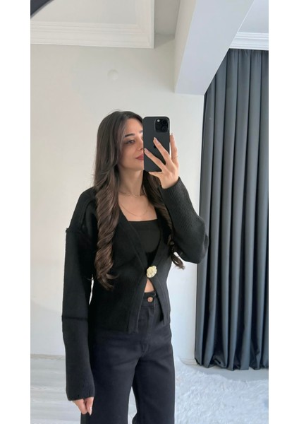 Liente Gold Düğme Detaylı Siyah Hırka indirimleri