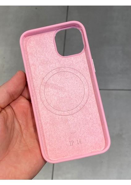 Apple iPhone 13 ve 14 Uyumlu Magsafe Şarj Destekli Içi Kadife Silikon Kılıf indirimleri
