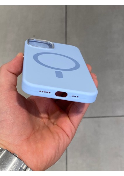 Apple iPhone 13 ve 14 Uyumlu Magsafe Şarj Destekli Içi Kadife Silikon Kılıf fiyatları