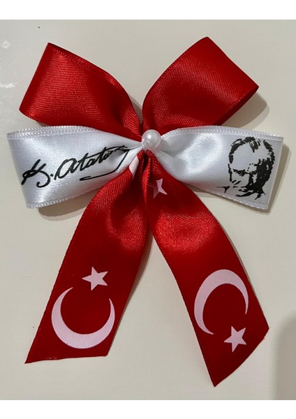 29 Ekim 10 Kasım 23 Nisan Türk Bayraklı Ay Yıldızlı Atatürk Imzalı Atatürk Resimli Kurdaleli Toka modelleri