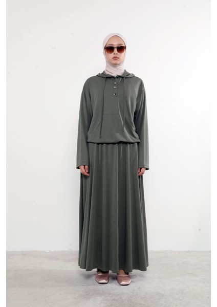 Kadın Önü Çıtçıt Pat Detaylı Kanguru Cepli Kapüşonlu Tesettür Etekli Takım Haki