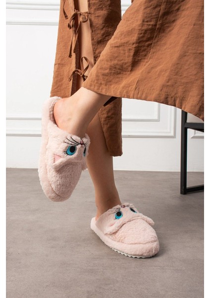 Sevimli Kedi Figürlü Ev Terliği Yumuşak Peluş Ses Yapmaz Kaymaz Hafif Tabanlı Ev Terliği modelleri