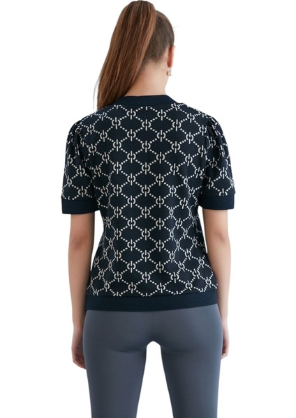 Kadın V Yaka Desenli Yarım Kol Triko Süveter Bluz indirimleri