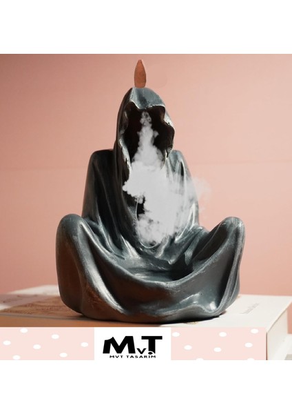 Hayalet Figürlü Geri Akış Tütsülük – Mistik Duman Efektiyle Ruhsal Atmosferi Güçlendirin