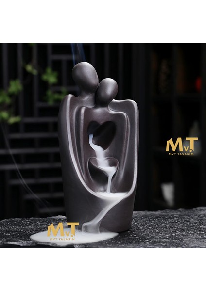 Sarılan Aşıklar Geri Akış Tütsülük – Romantik Tasarım ve Şelale Duman Efektiyle Huzurlu Bir Atmosfer fiyatları