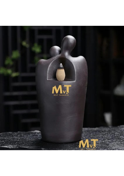 Sarılan Aşıklar Geri Akış Tütsülük – Romantik Tasarım ve Şelale Duman Efektiyle Huzurlu Bir Atmosfer modelleri