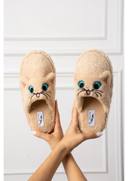 Sevimli Kedi Figürlü Ev Terliği Yumuşak Peluş Ses Yapmaz Kaymaz Hafif Tabanlı Ev Terliği fırsatları