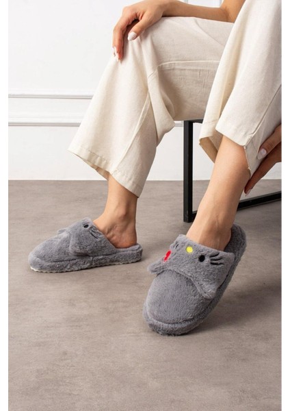 Sevimli Panda Figürlü Sessiz Yumuşak Taban Peluş Ev Içi Terlik Kışlık Unisex Ev Terliği modelleri