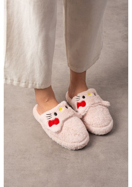 Sevimli Panda Figürlü Sessiz Yumuşak Taban Peluş Ev Içi Terlik Kışlık Unisex Ev Terliği modelleri