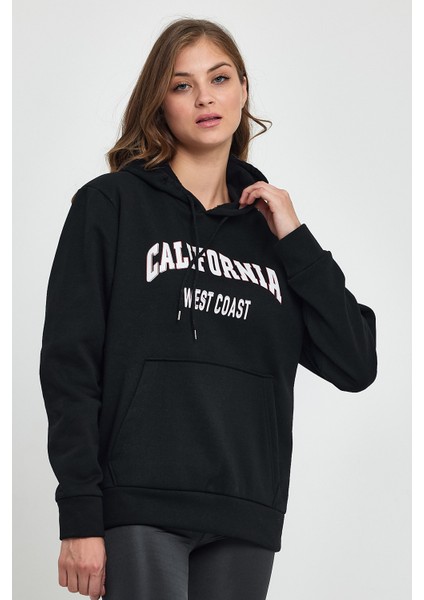 Kadın Kapşonlu Rahat Kalıp Içi Polarlı 3 Iplik Californıa West Baskılı Swetashırt SPR24SWK08 fırsatları