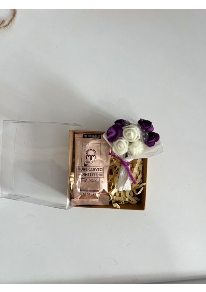 Sevgiliye Özel Günlerinizde Sevdiklerinize Hediye Edebiliceğiniz 10 Adet Cicek ve Kahveden Oluşan Kraft Kutular modelleri
