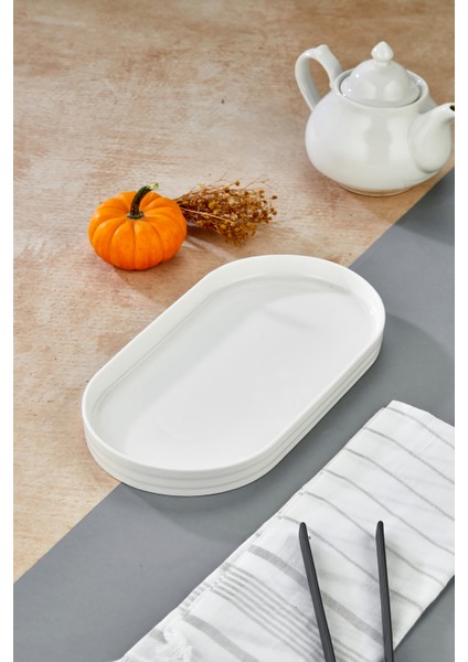 Kahvaltı ve Sunum Için Porselen Servis Tabağı 32,5X17 cm